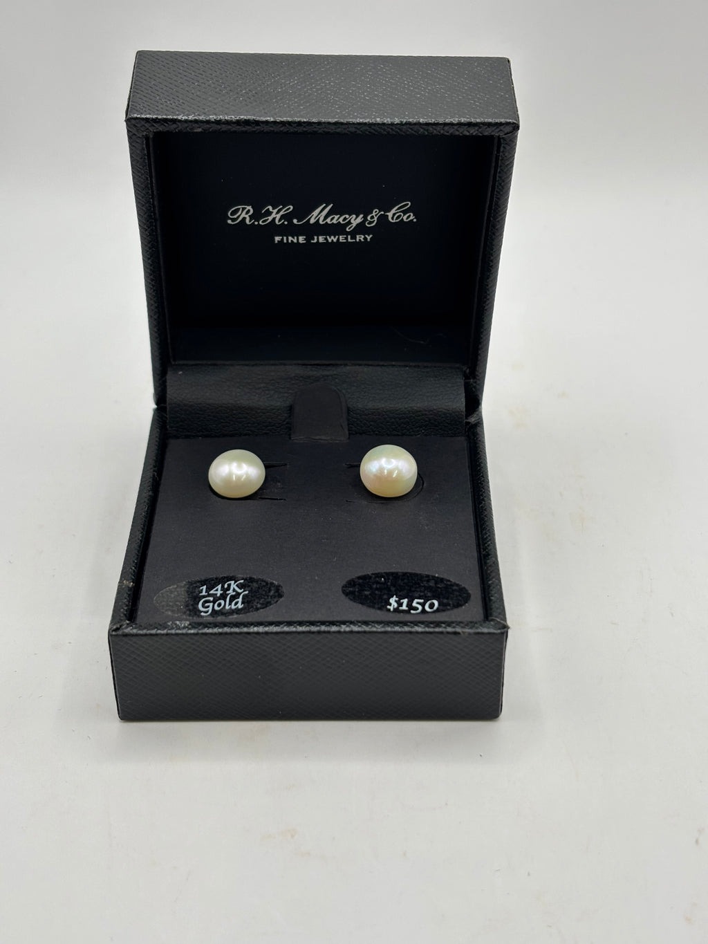 Belle de Mer Cultured Freshwater Pearl Stud Earrings (9mm) in 14k Gold