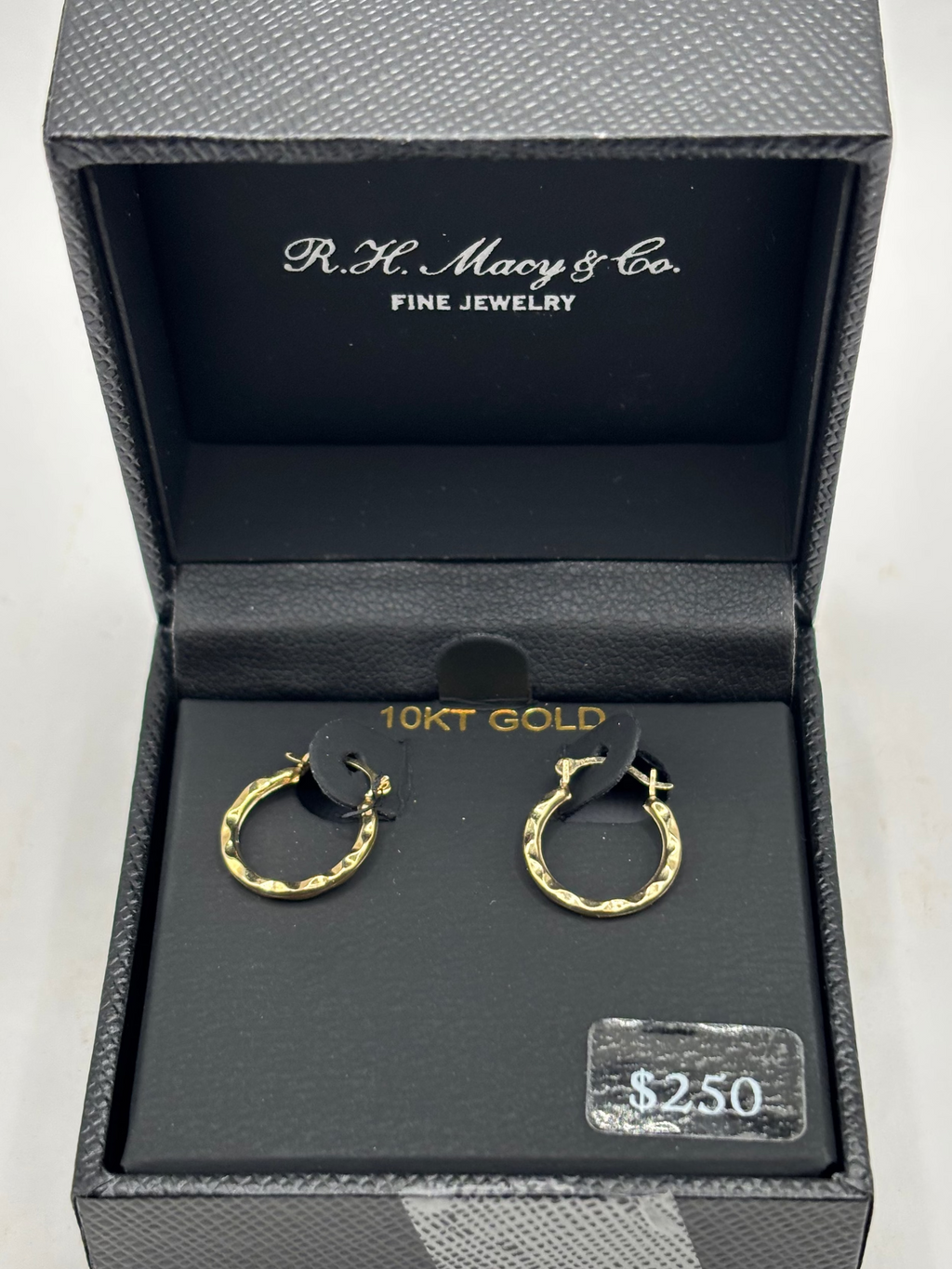 Macys 10kt Gold Patterned Hoop Earrings - New in Box