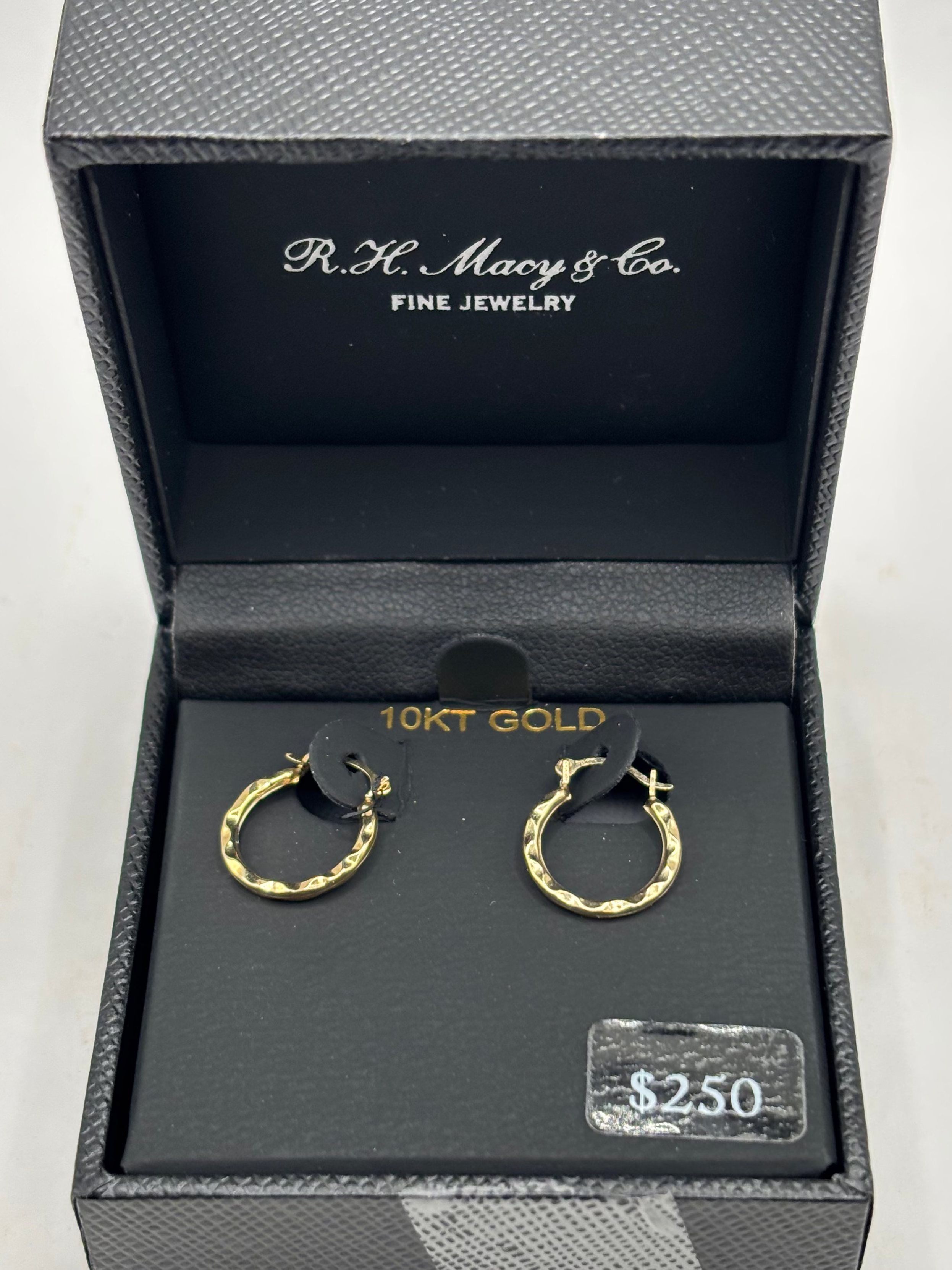 Macys 10kt Gold Patterned Hoop Earrings - New in Box