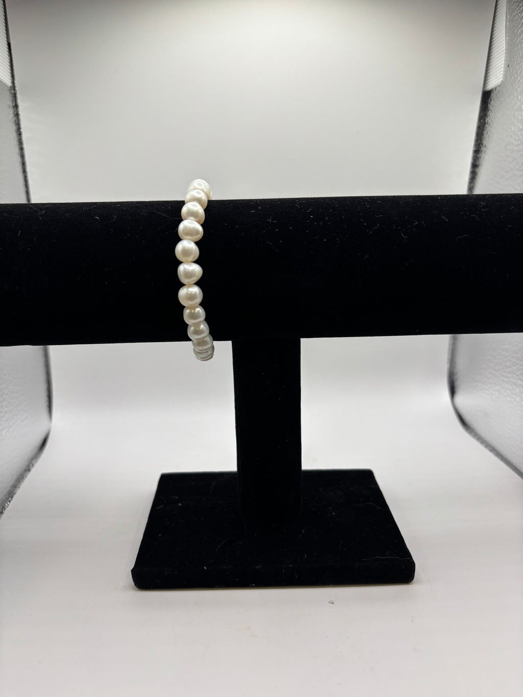 R.H. Macys Fine Jewelry Pearl Set - Bracelet Earrings & Ring - New in Box