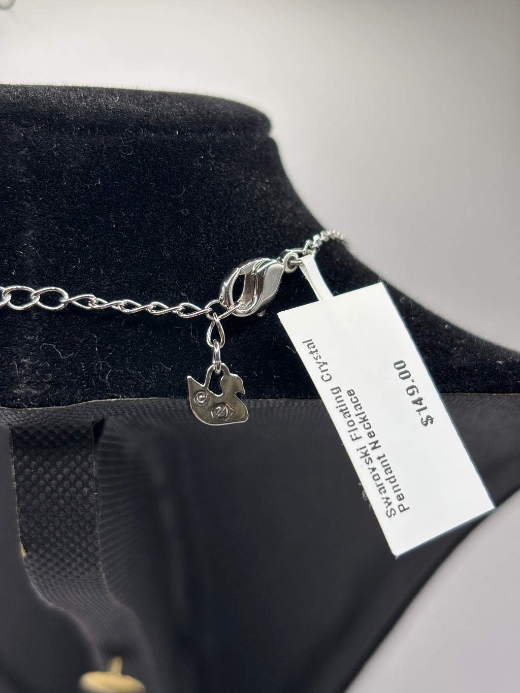Swarovski Una Floating Crystal Pendant Necklace - NWT - Rhodium Plated
