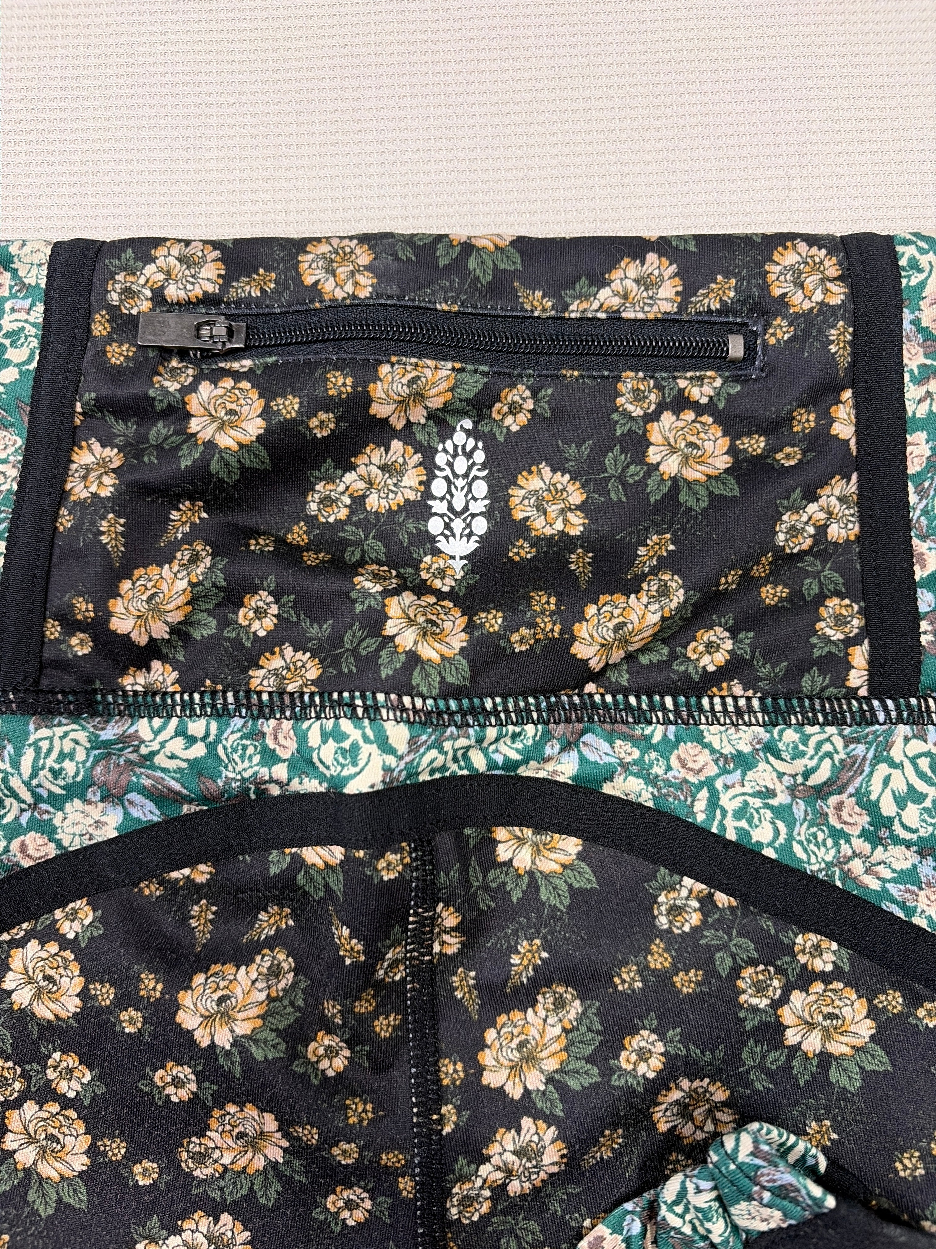 Free People x FP Movement "You're A Peach" High-Rise Printed Leggings Size M