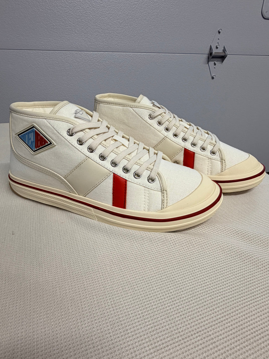 6843 - Bottega Veneta White Canvas Platform Sneakers Lace Up - Size 41 - New in Box