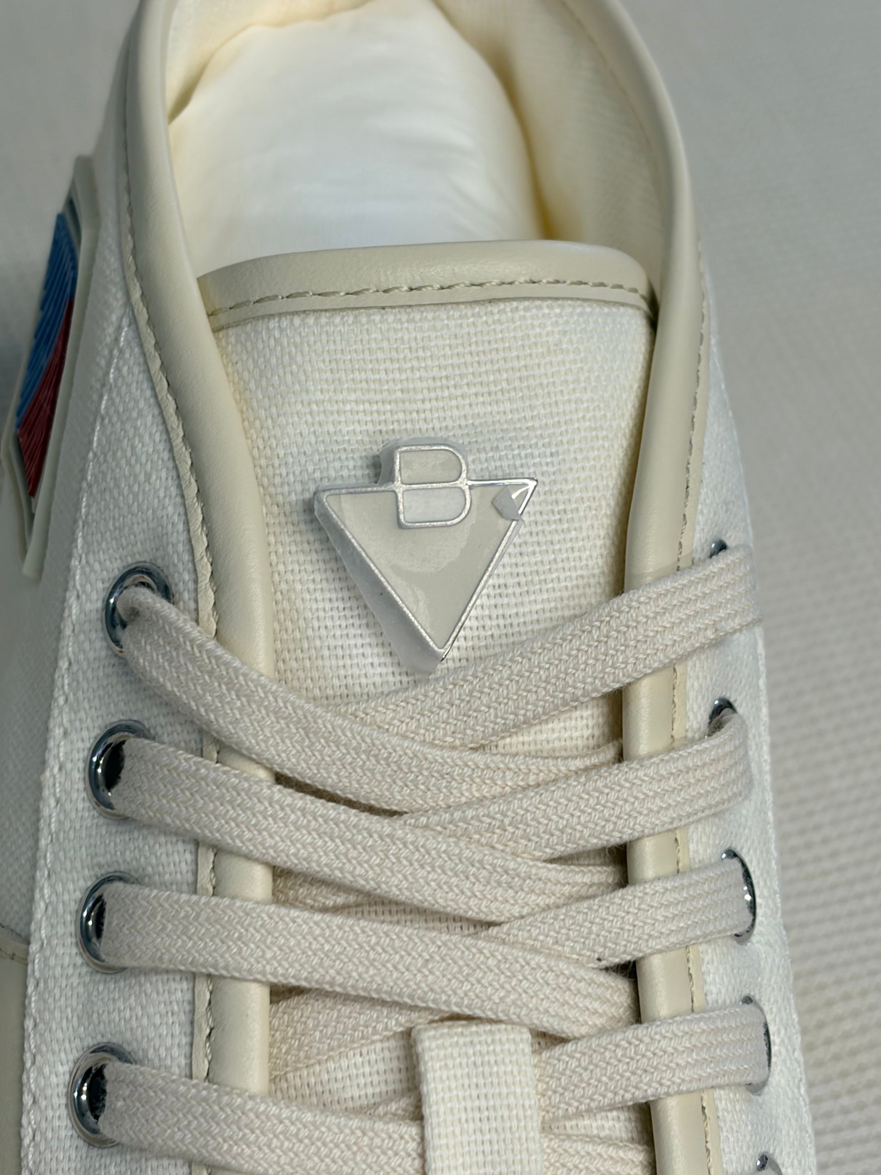 6843 - Bottega Veneta White Canvas Platform Sneakers Lace Up - Size 41 - New in Box