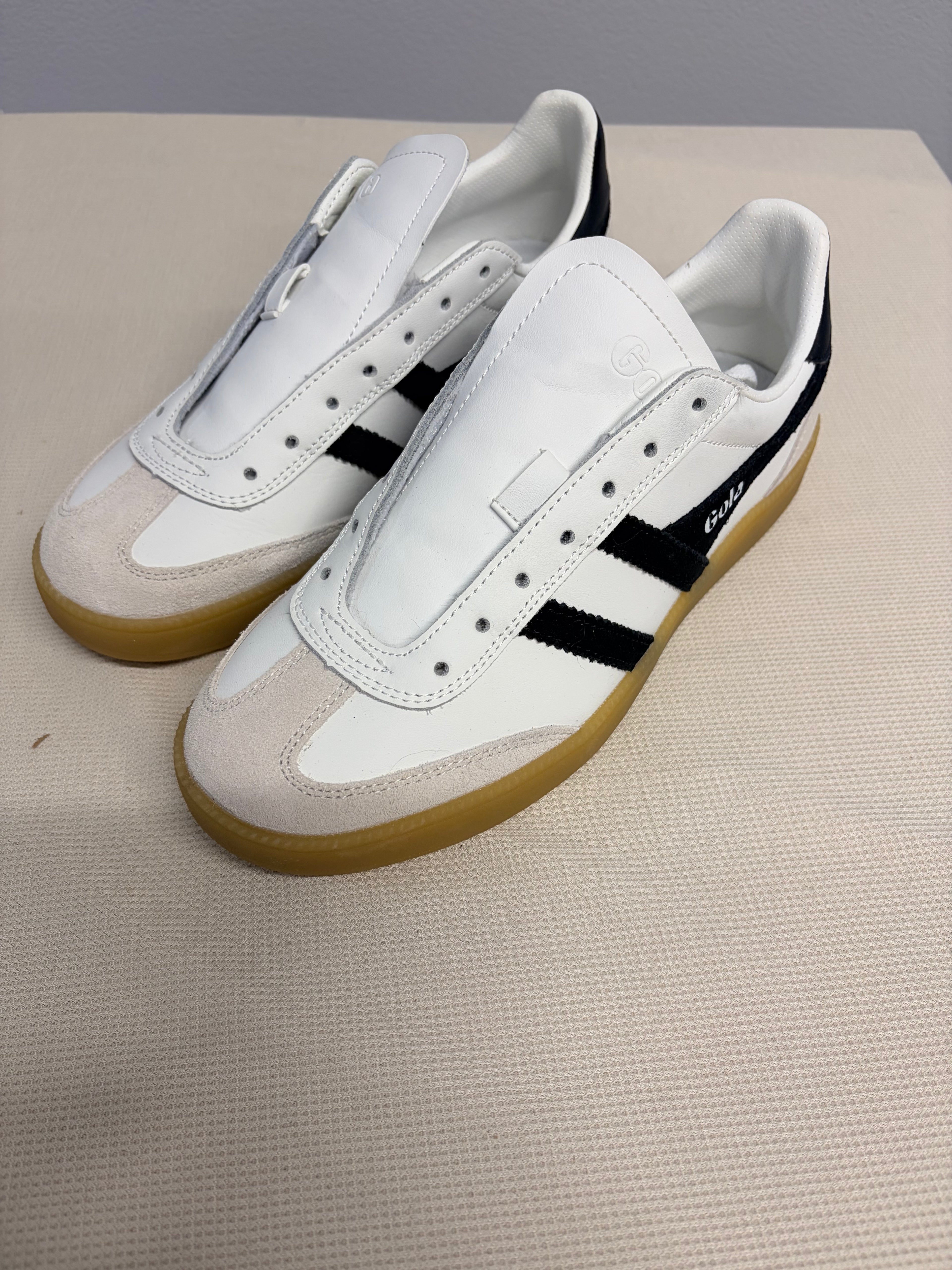 Gola Classics Women's Viper Leather Sneakers - Size 40 - New