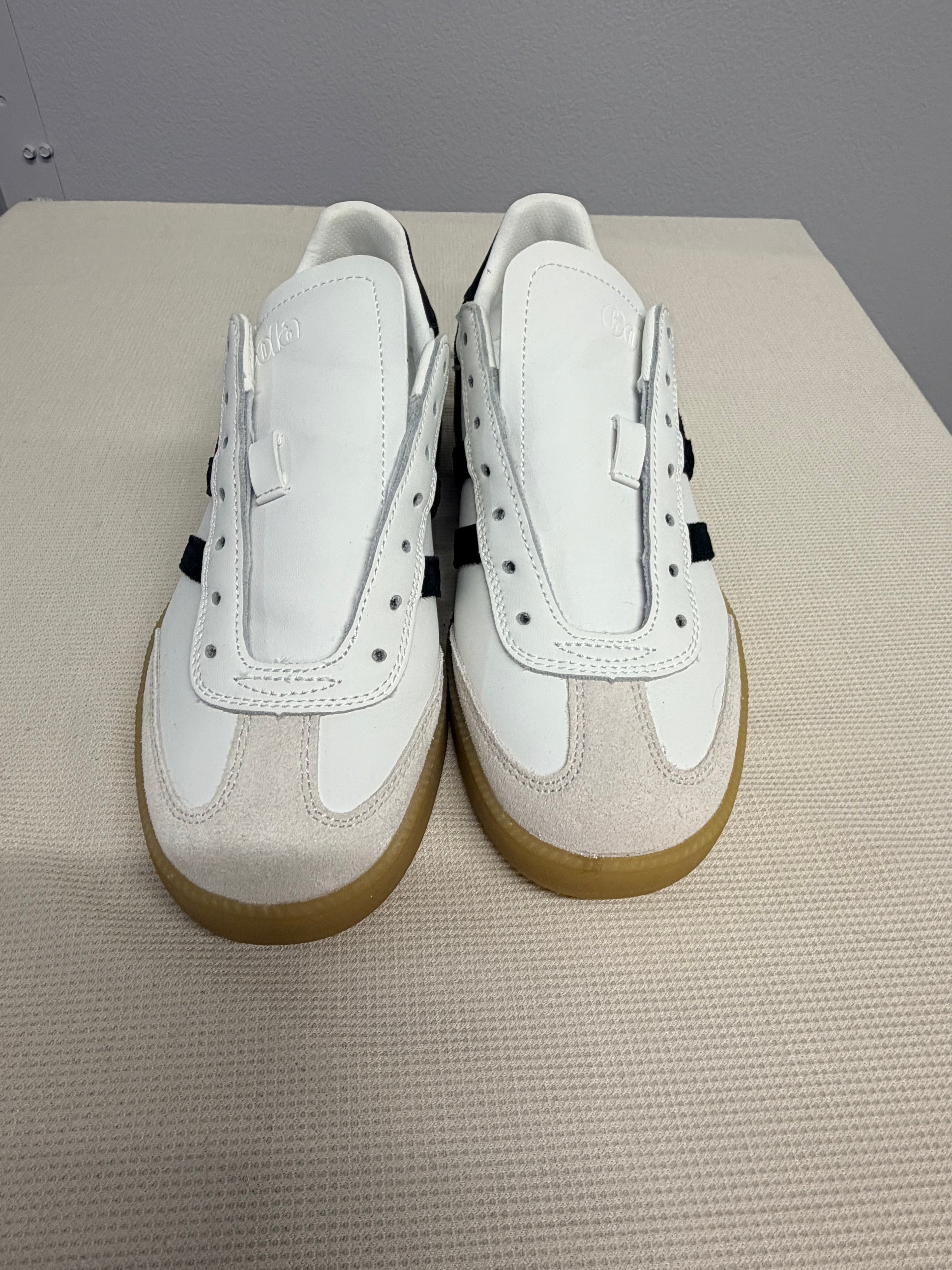 Gola Classics Women's Viper Leather Sneakers - Size 40 - New