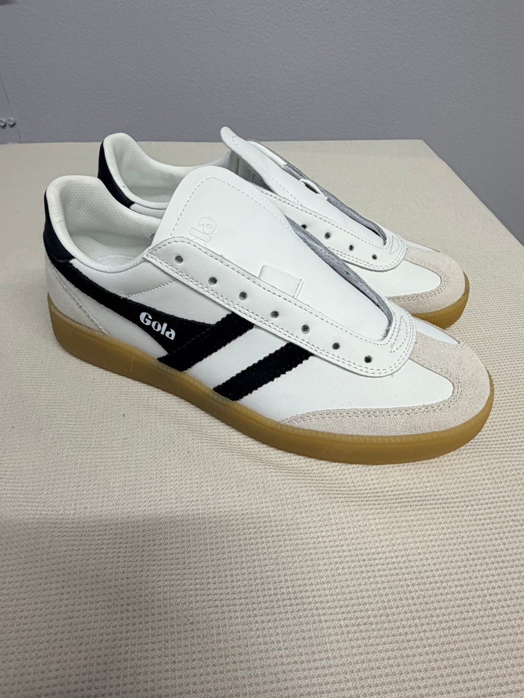 Gola Classics Women's Viper Leather Sneakers - Size 40 - New