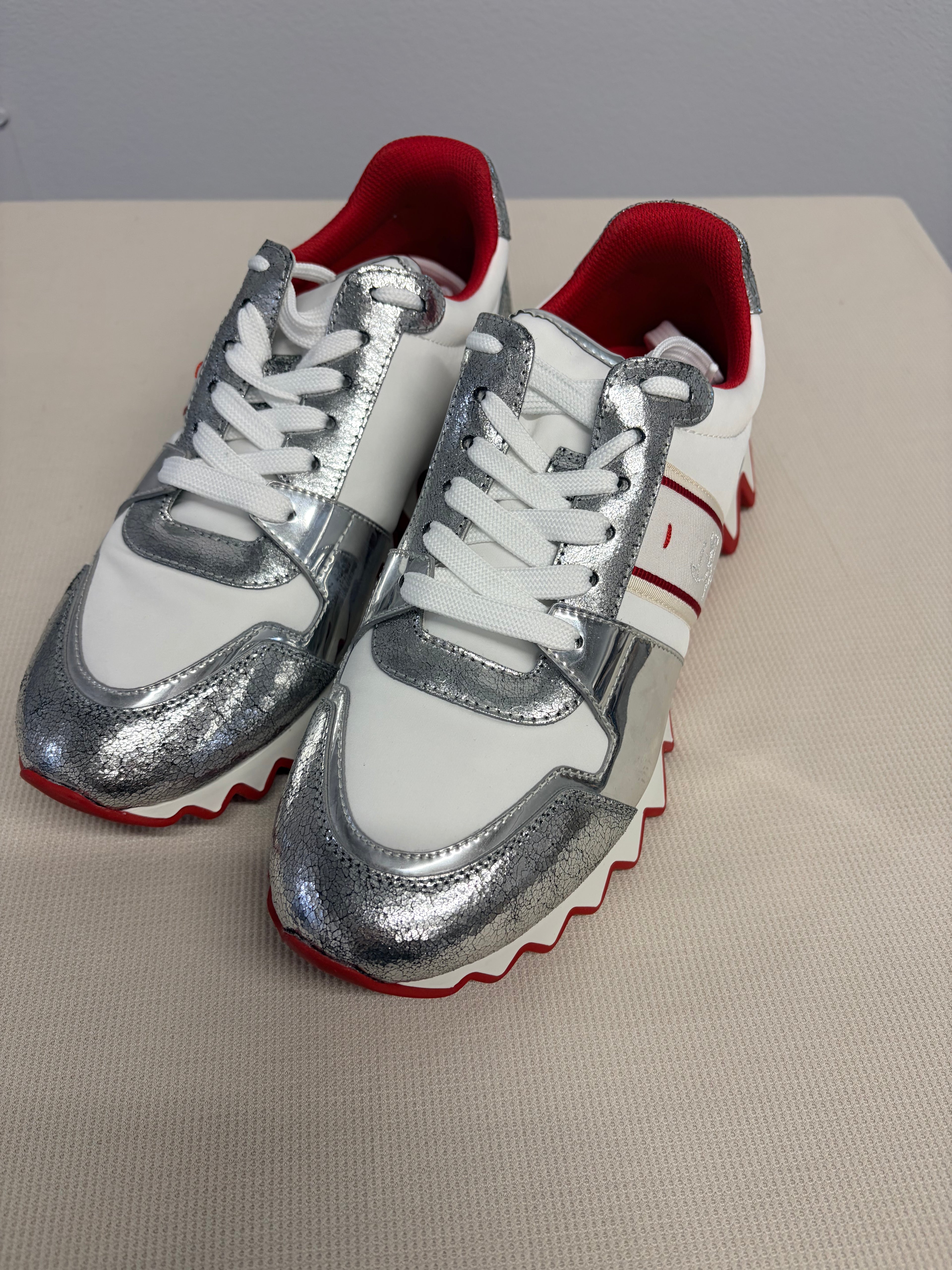 Christian Louboutin Nastroshark Low Top Sneaker - SIze 41 - New