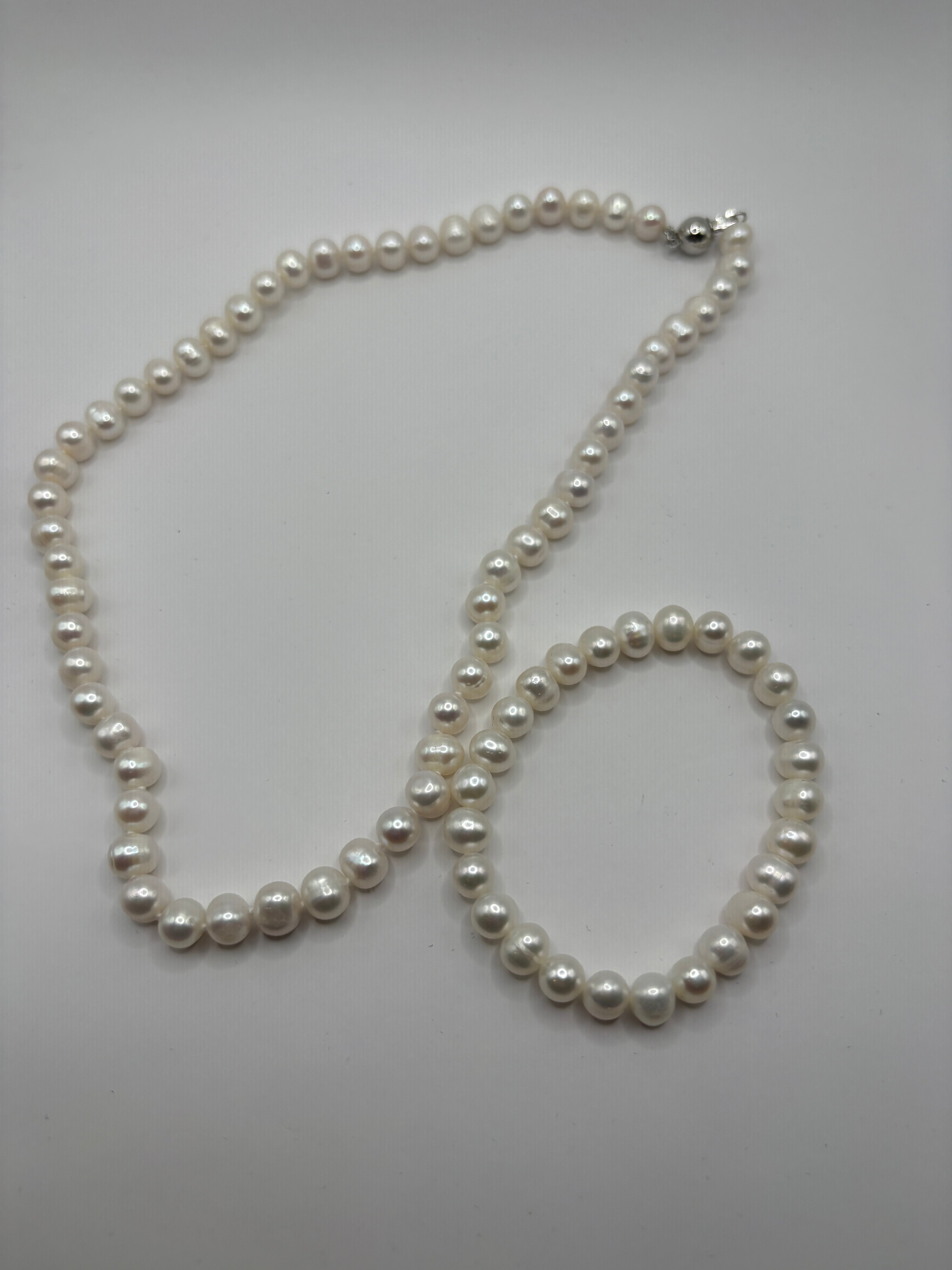 Genuine Pearl Necklace and Stretch Bracelet Set - NWOT - Retail $500