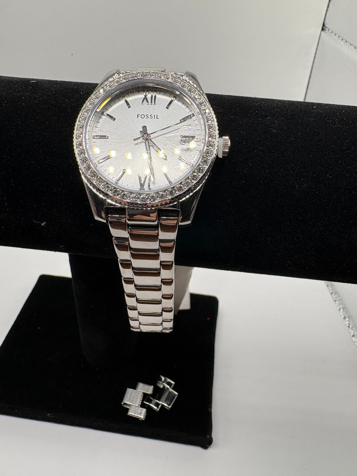 Fossil Women's Scarlette Silver Dial Watch - ES4317 - One Size - Silver