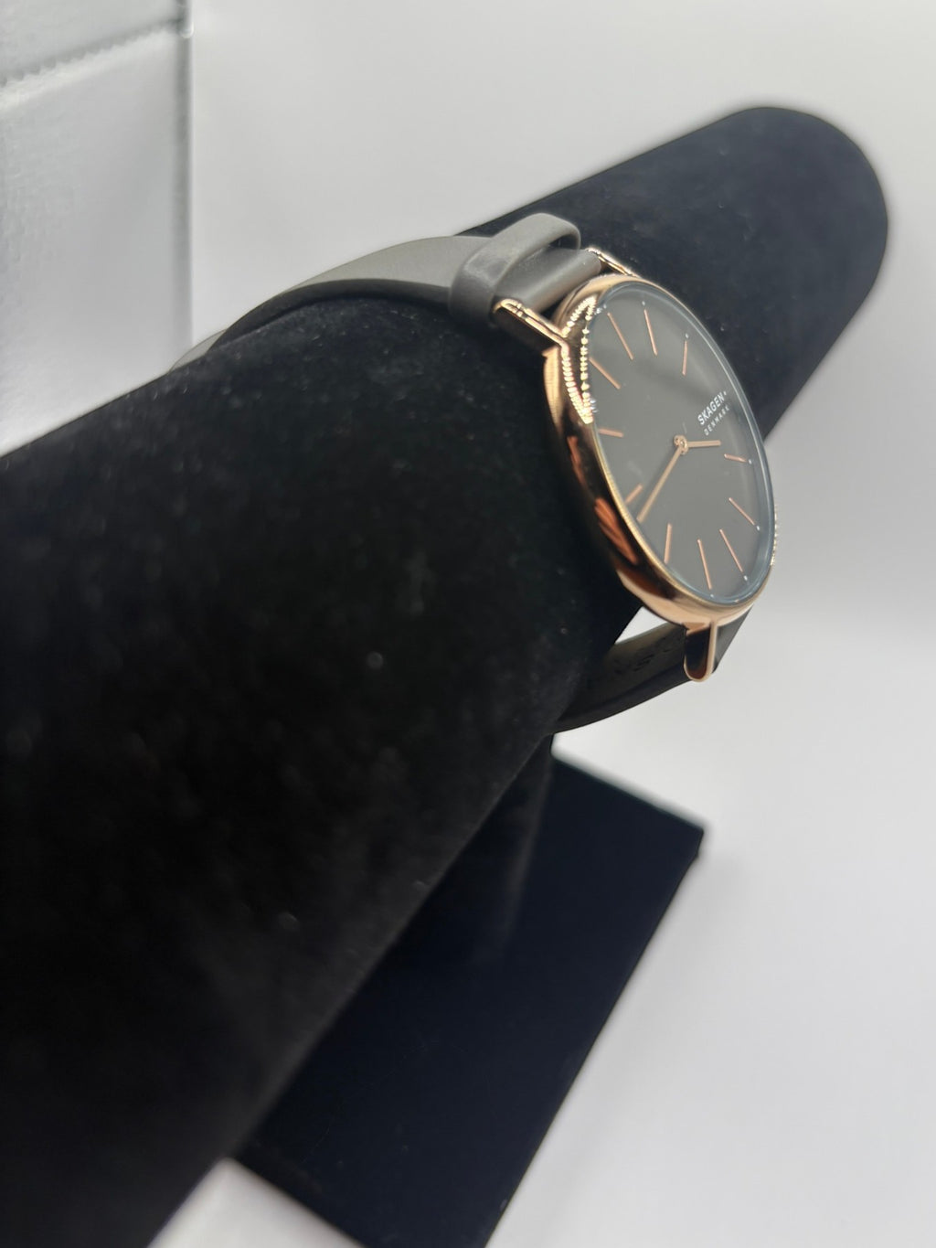 Skagen Women's Signatur Charcoal Leather Strap Watch 38mm