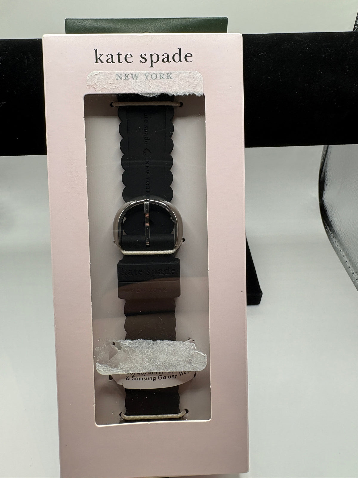 Kate Spade New York KSS0018 Scallop Black 38/40/41mm Silicone Band