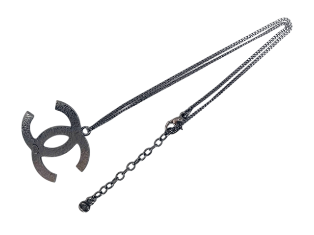 6873 - Chanel CC Coco Mark Large Crystal Rhinestone Necklace Silver