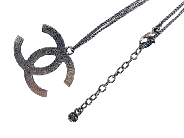 6873 - Chanel CC Coco Mark Large Crystal Rhinestone Necklace Silver