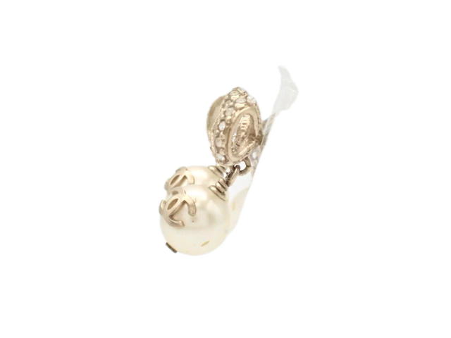 6811 - Chanel CC Pearl Ribbon Bow Earrings - Gold Tone & Crystal