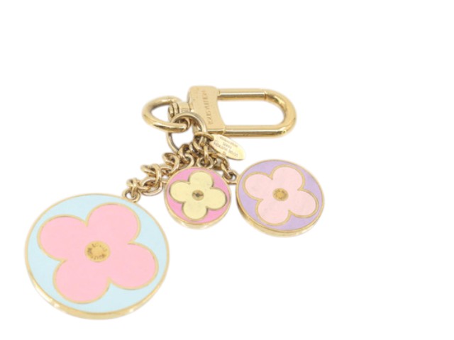 7543 - Louis Vuitton Monogram Charm Gold