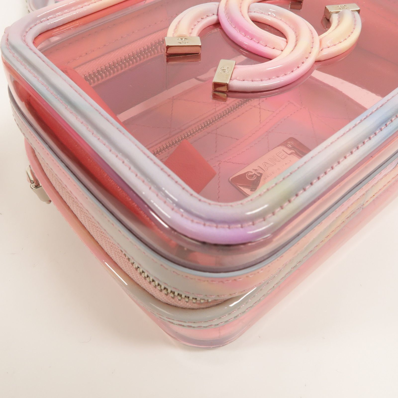 6938 - Chanel Pvc Patent Lambskin Small CC Vanity Case Pink