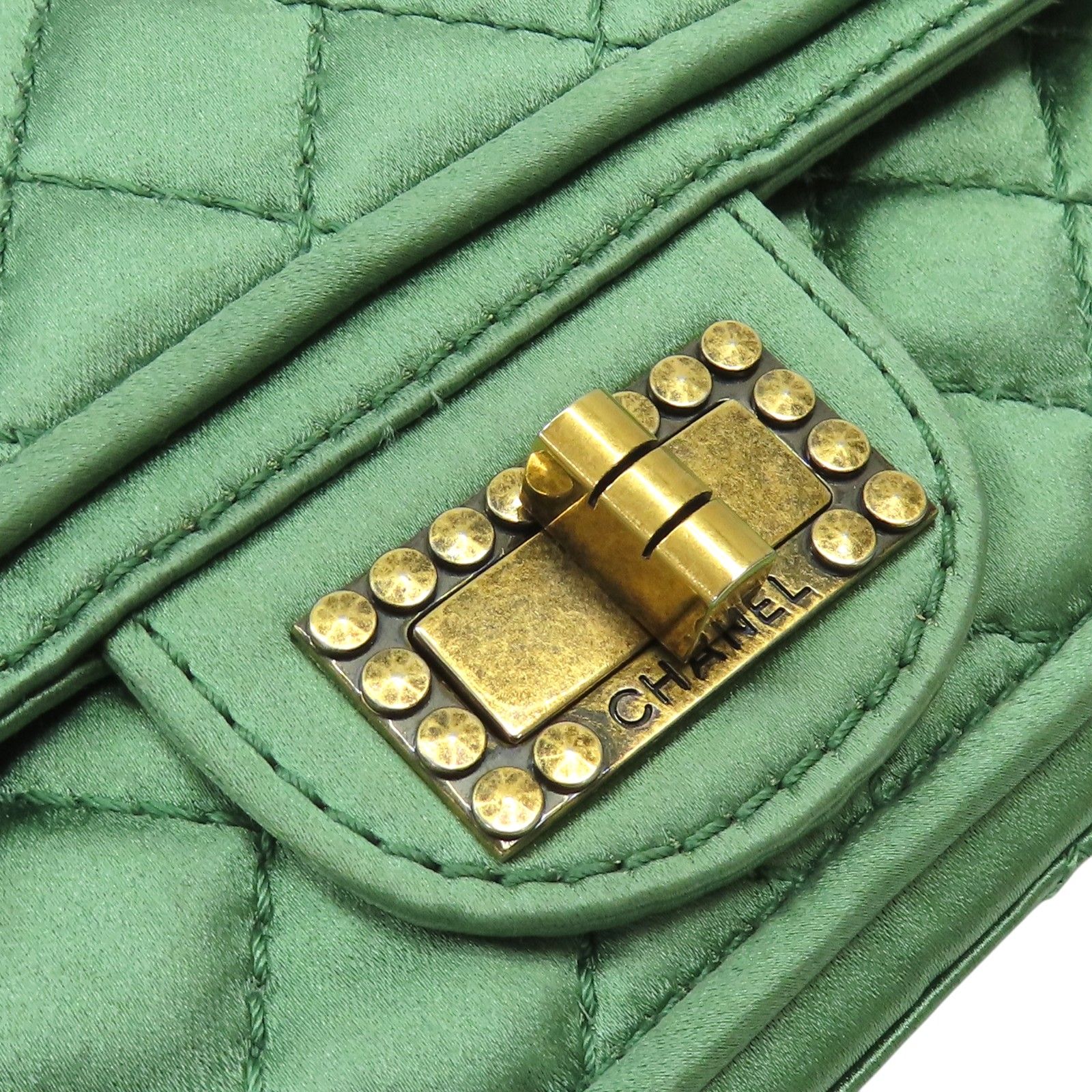 6936 - Chanel Quilted Satin 2.55 Reissue Flap Green
