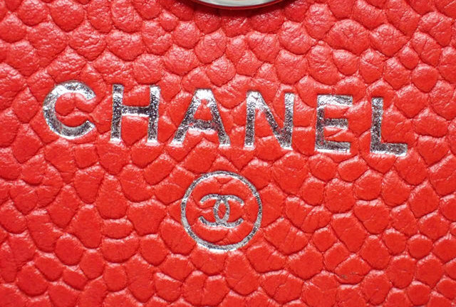 Chanel V-Stitch Chevron Long Wallet - Red