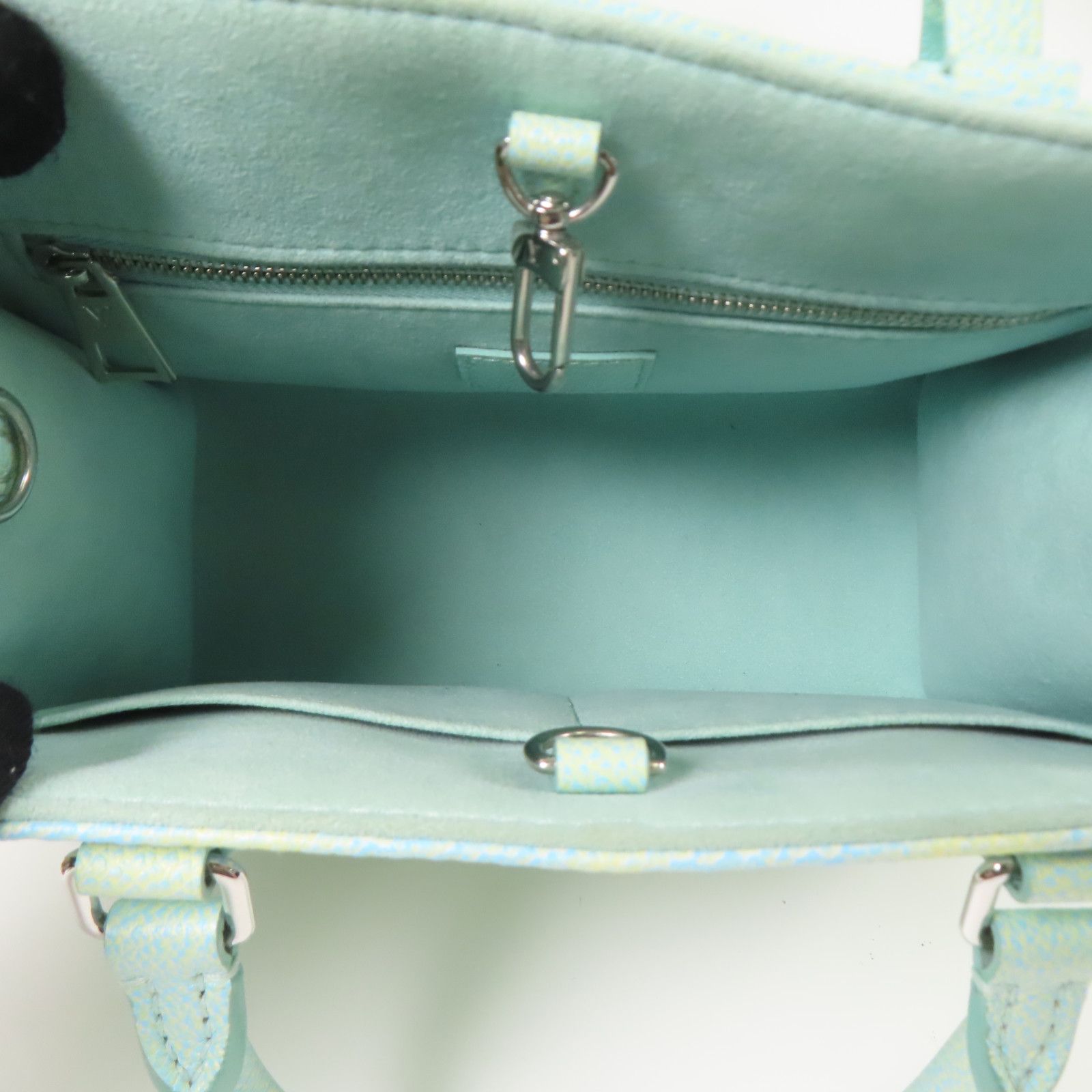 LOUIS VUITTON Stardust OnTheGo OTG PM Green