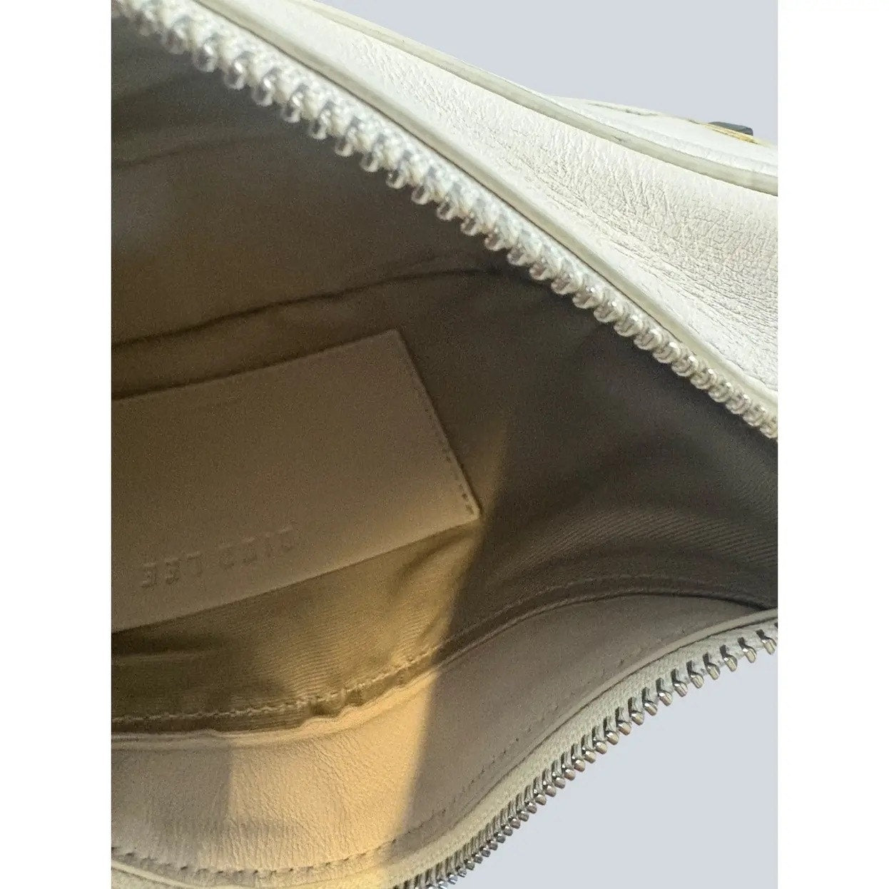 Dion Lee White & Black buffed leather bag. - White & Black