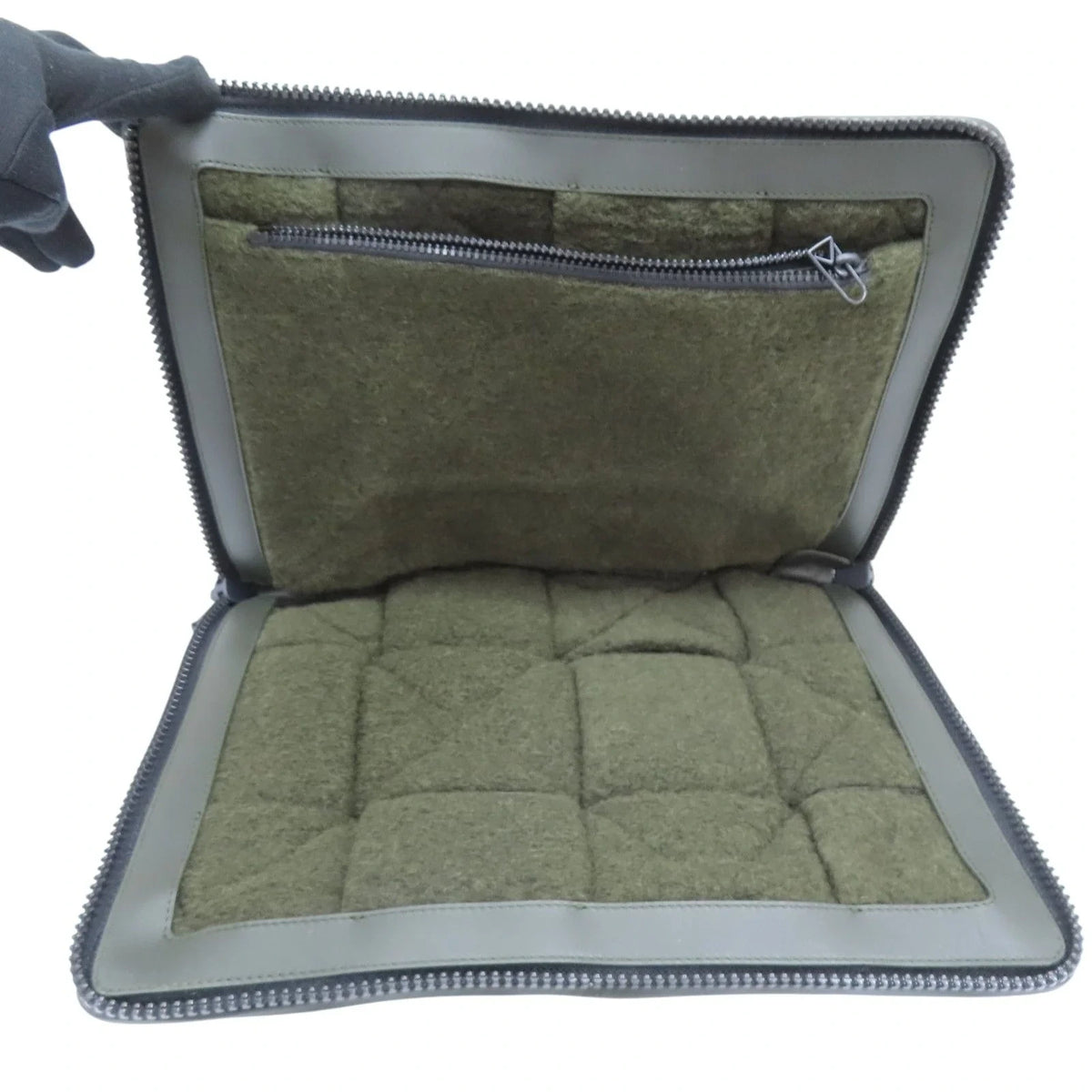 6042 - Bottega Veneta Intrecciato Padded Clutch Dark Green - Image 3