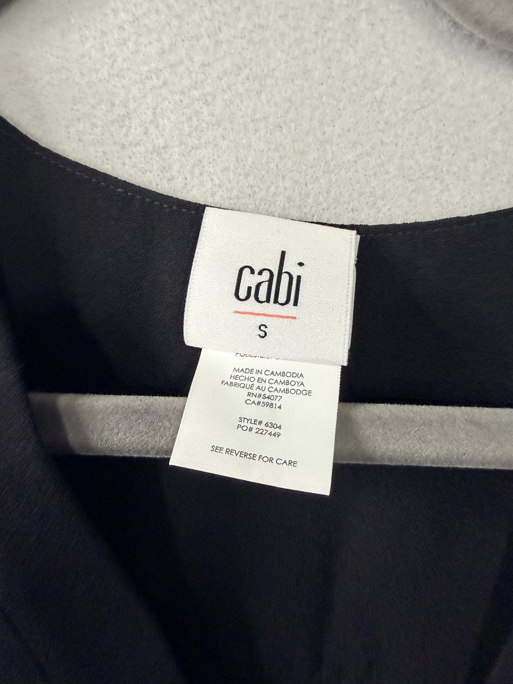 Cabi 6304 Black Essential Top Flutter Sleeve Blouse Size S Women's - Image 2