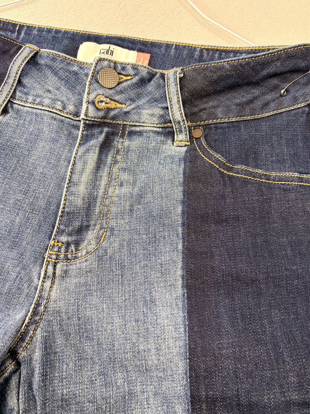 CAbi High-Low Crop 6281 Two-tone Blue Women's Size 6 Jeans - Image 4