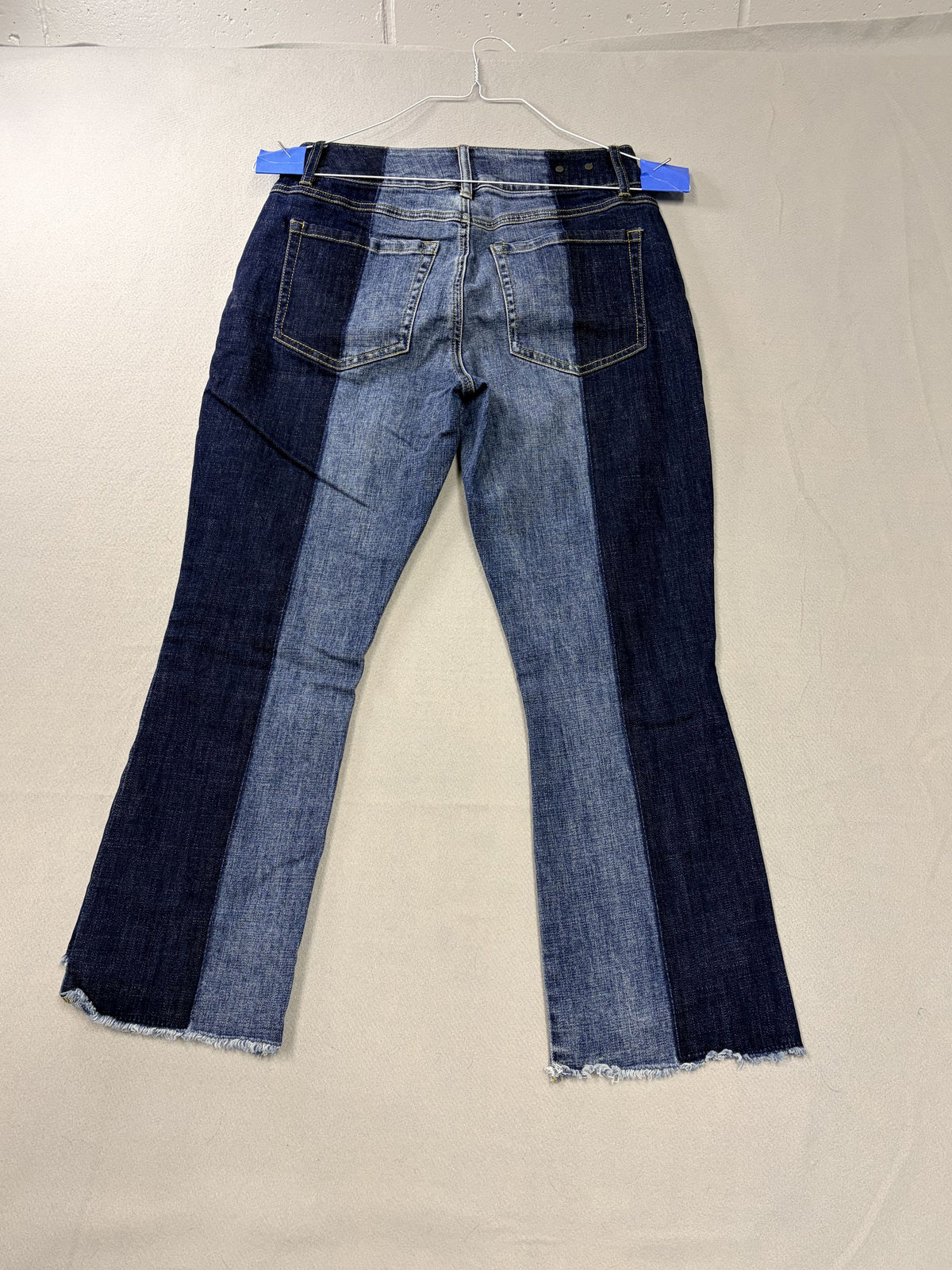 CAbi High-Low Crop 6281 Two-tone Blue Women's Size 6 Jeans - Image 5