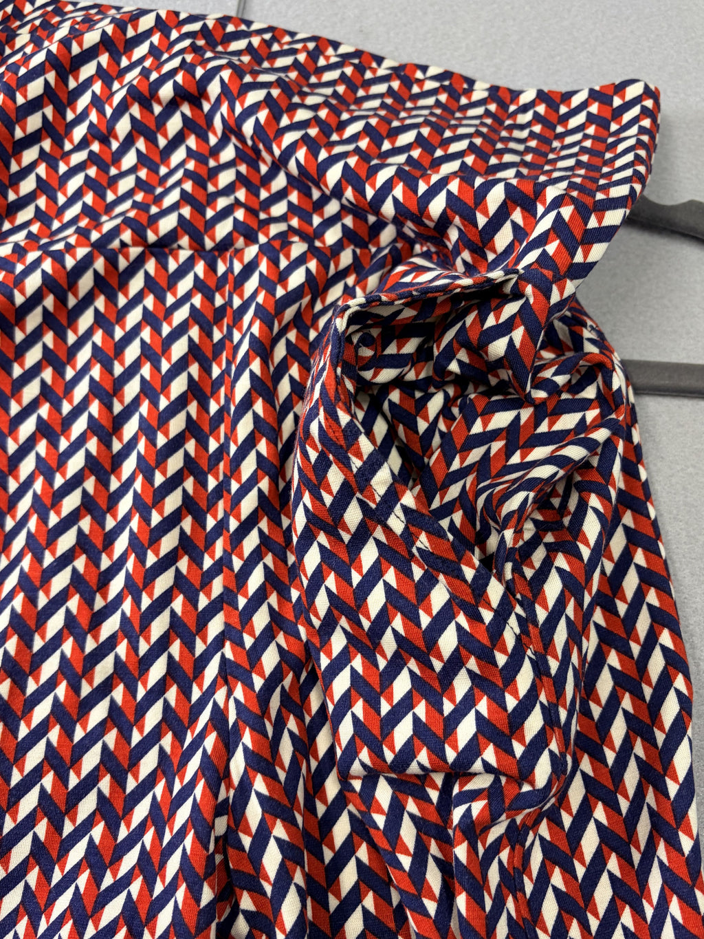 CAbi Kelly Wide Leg Crop Pant Geometric Print Women's Size Small - Image 3