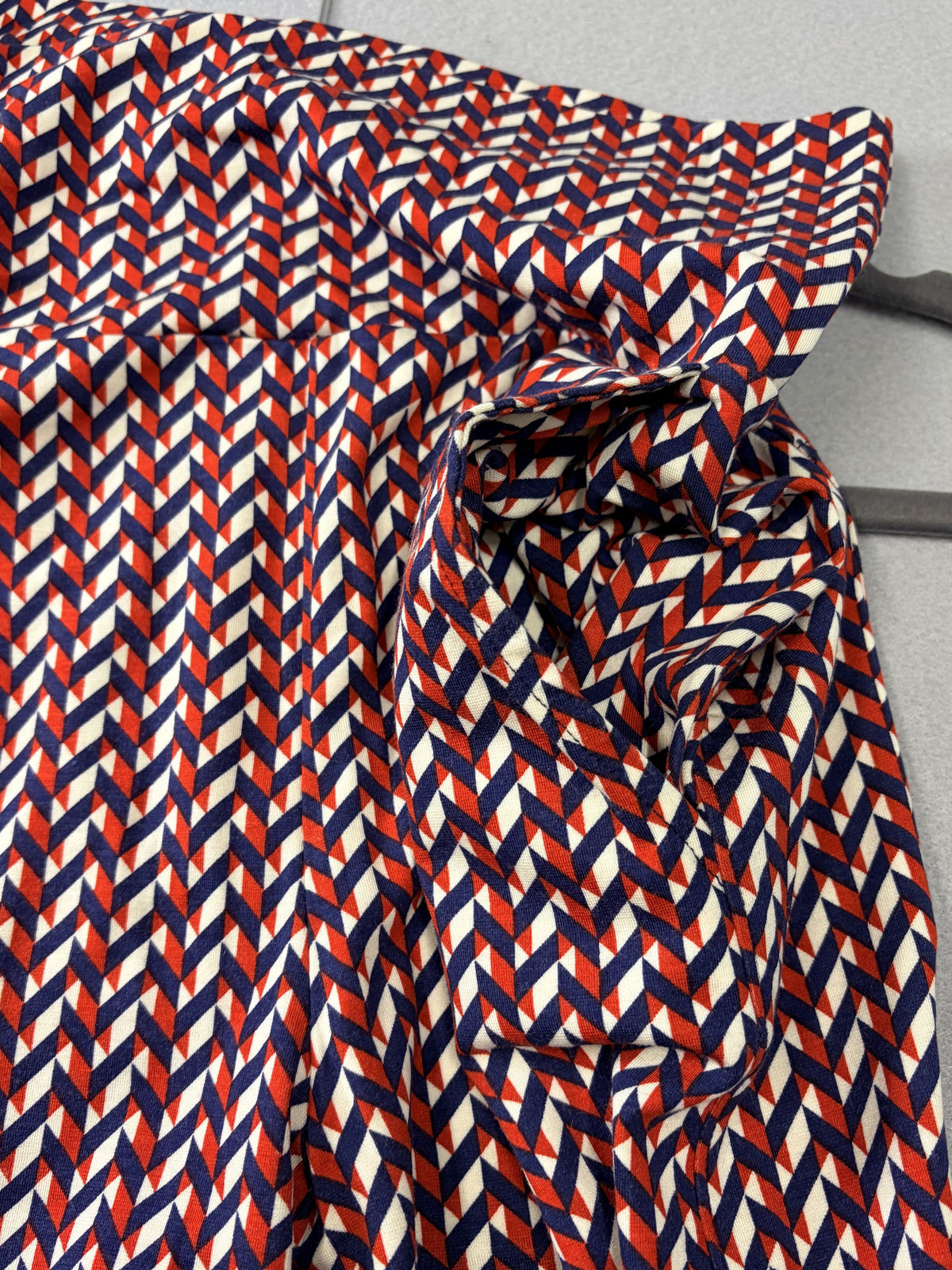 CAbi Kelly Wide Leg Crop Pant Geometric Print Women's Size Small - Image 3