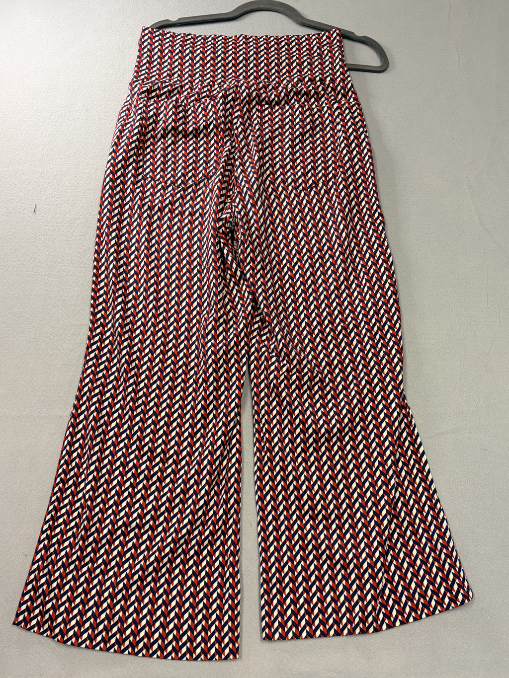CAbi Kelly Wide Leg Crop Pant Geometric Print Women's Size Small - Image 4