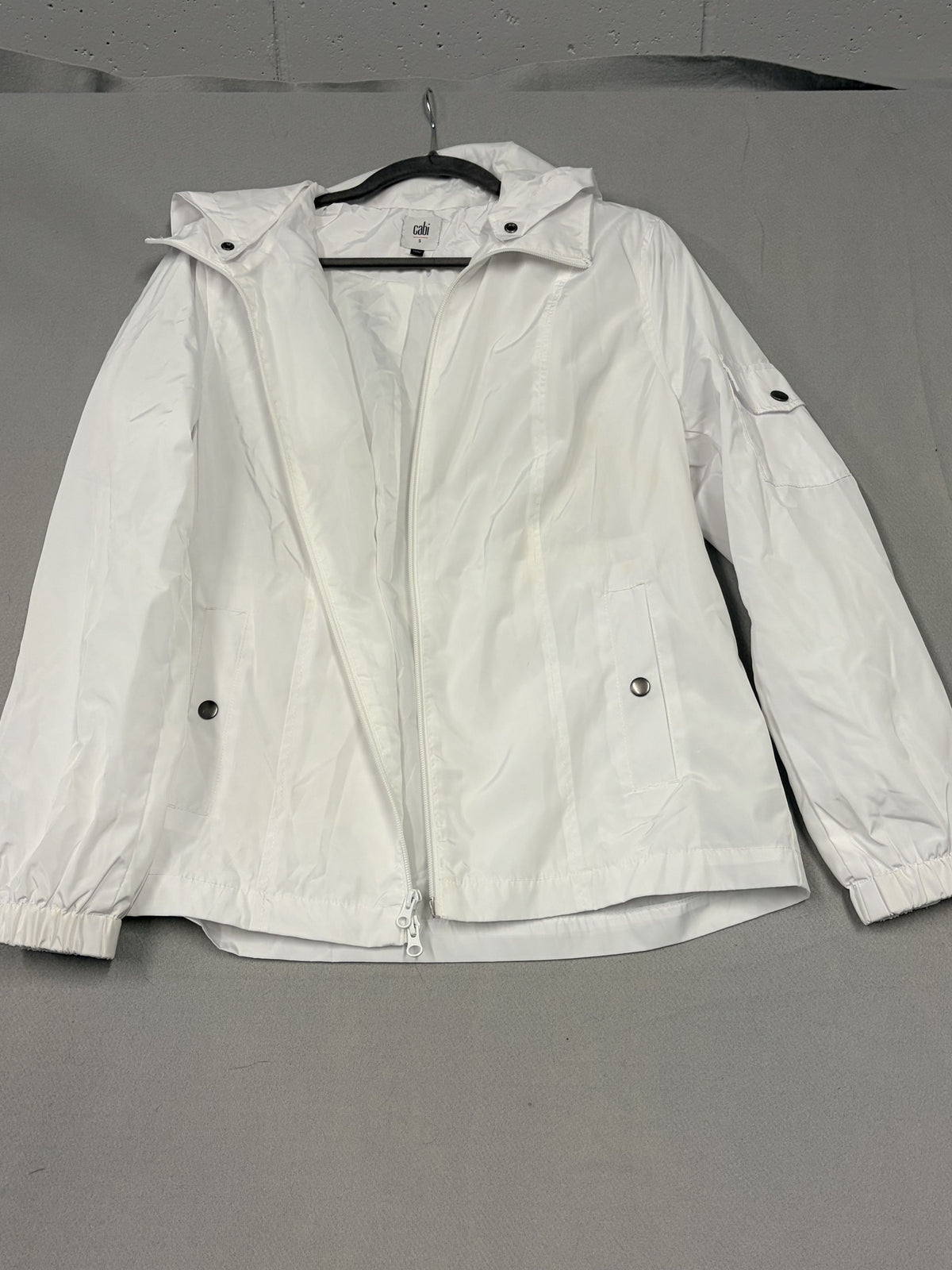 CAbi Race Windbreaker Jacket White Women's Small Zip Snap Hooded - Image 1