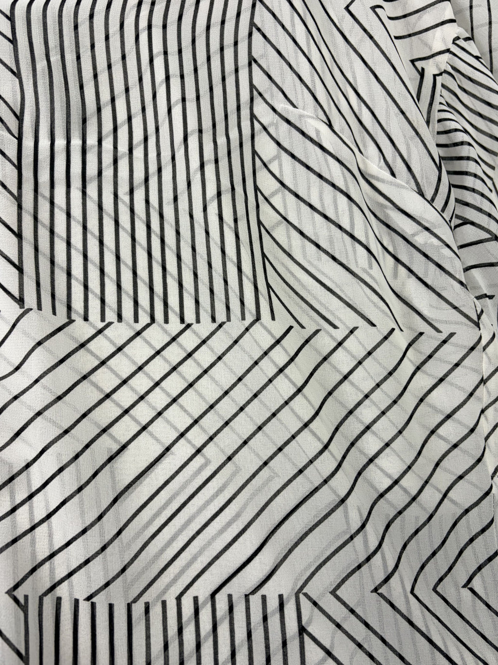 Cabi Style 6089 Button Front Shirt Size S Geometric Stripe Women's - Image 2