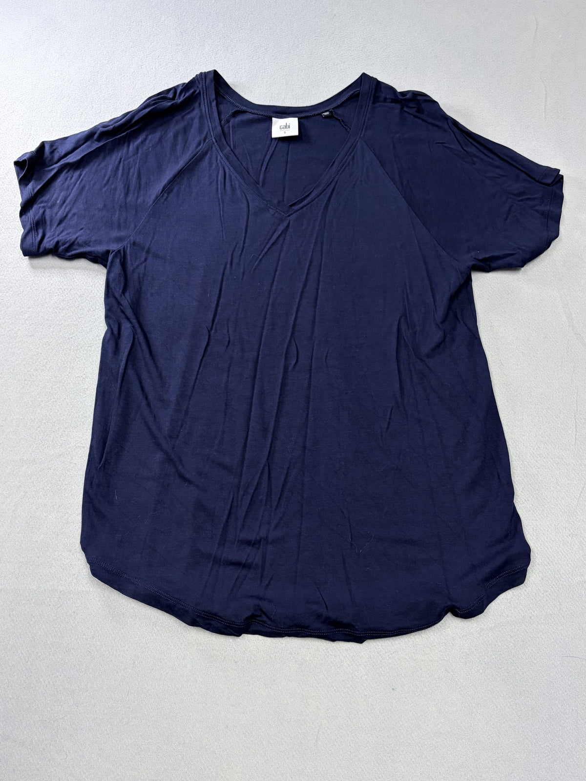 cabi Ultimate Tee Navy Blue V-neck Short Sleeve Size S T-shirt Women's - Image 1