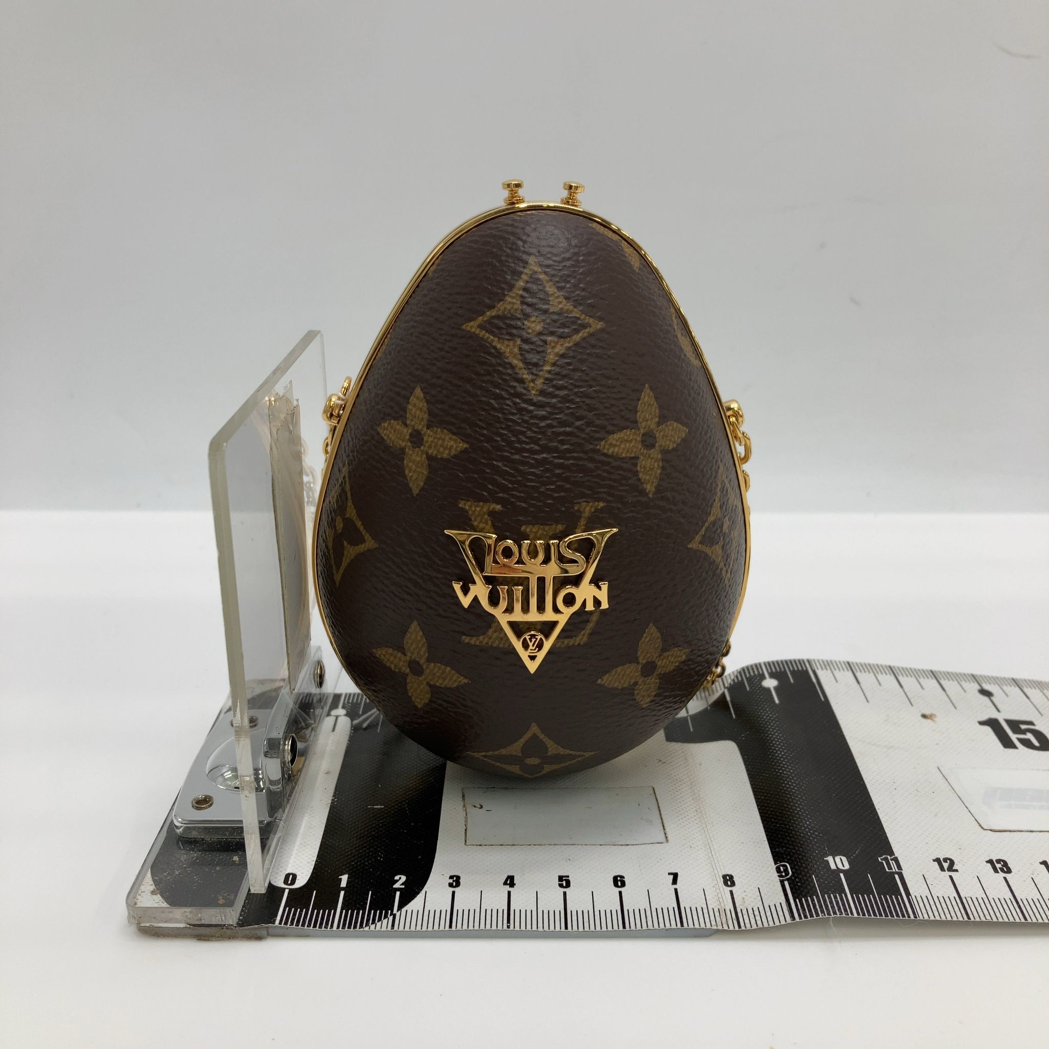 6056 - Louis Vuitton Cross Body Mini Monogram Egg Case