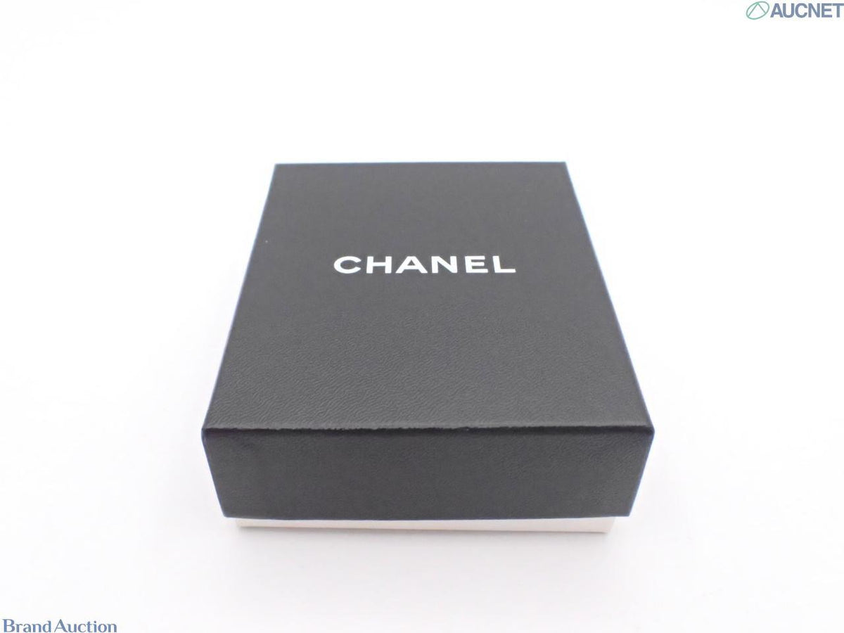 7618 - Chanel Black Resin Rhinestone Logo Bangle Bracelet - Image 4