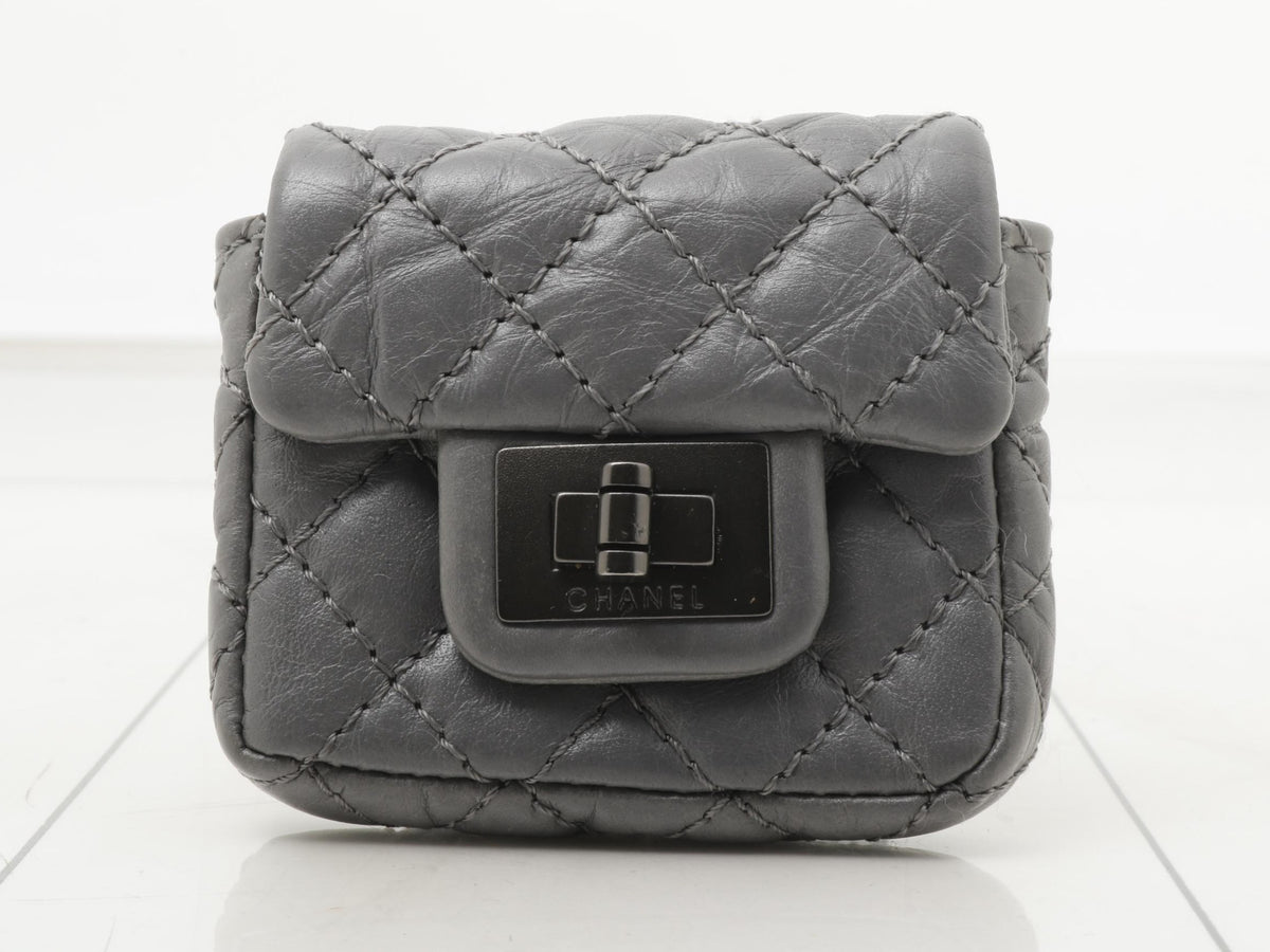 7660 - Chanel 2.55 Reissue Mini Matelasse Pouch Airpod Case - Image 1