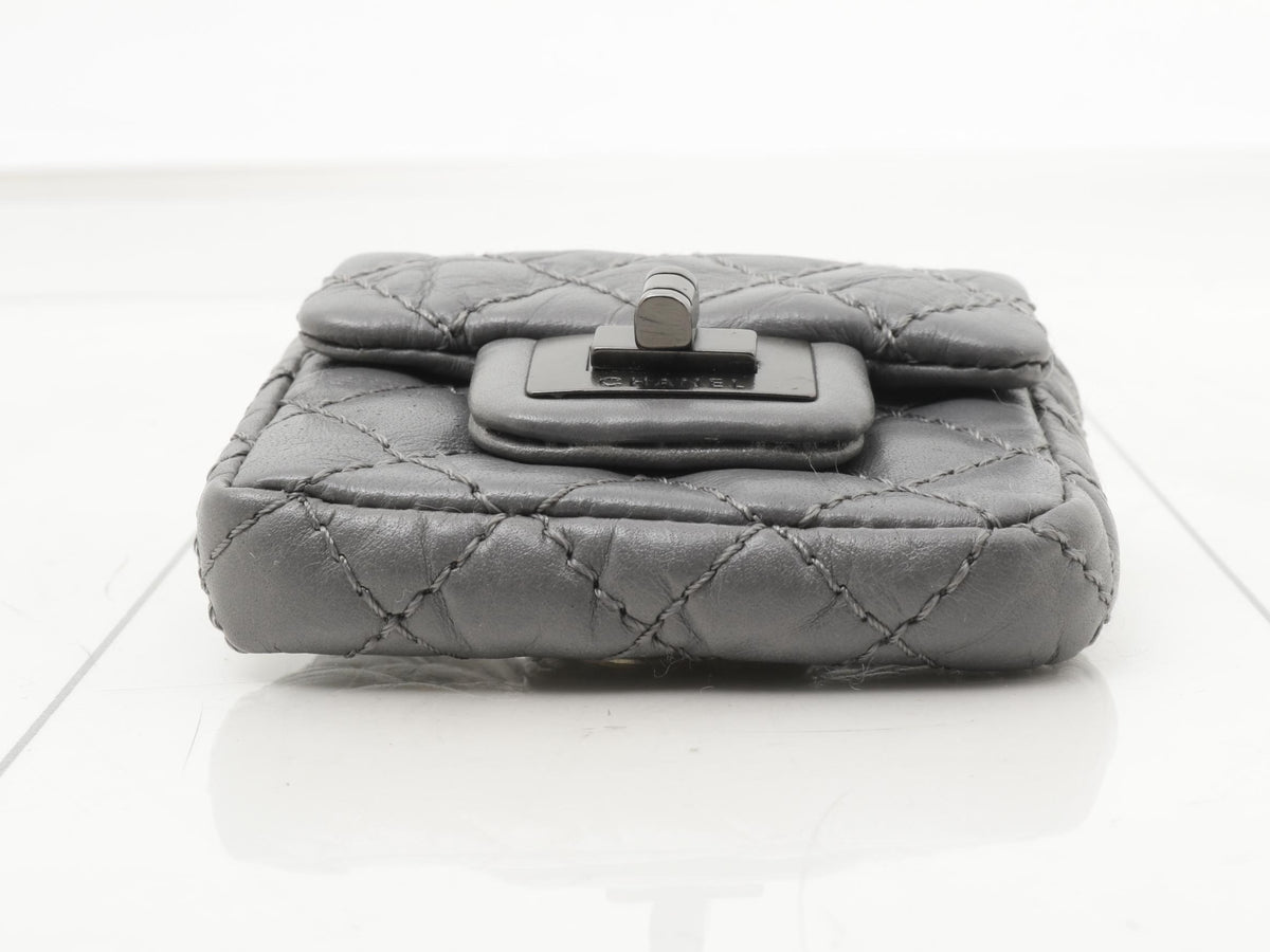 7660 - Chanel 2.55 Reissue Mini Matelasse Pouch Airpod Case - Image 3