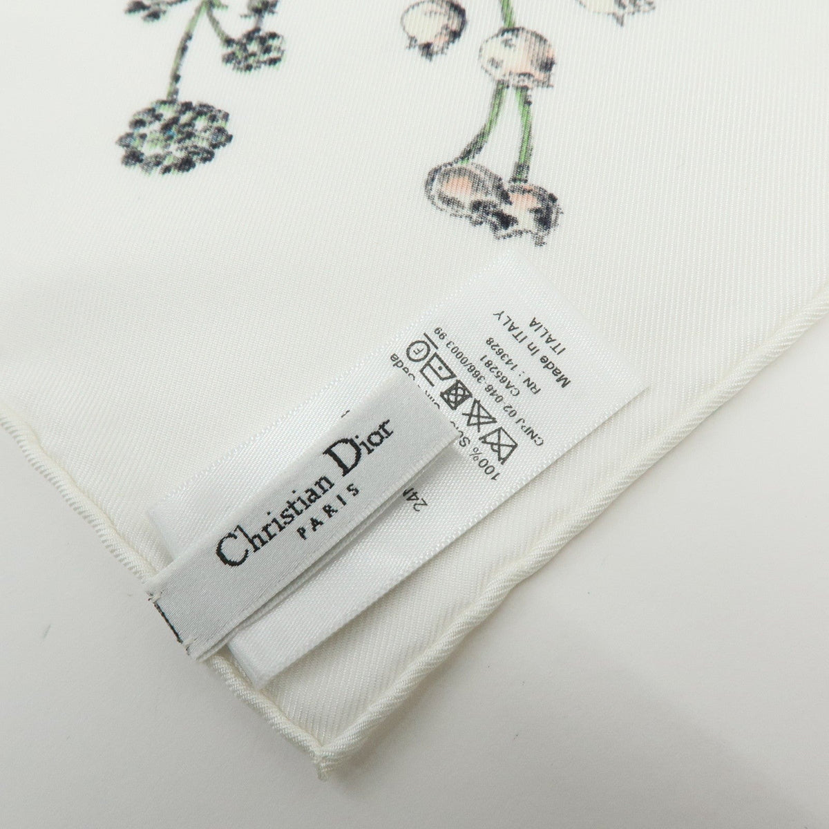 7595 - Christian Dior Silk 100% Pietro Ruffo Scarf Shawl White Multicolor - Image 6