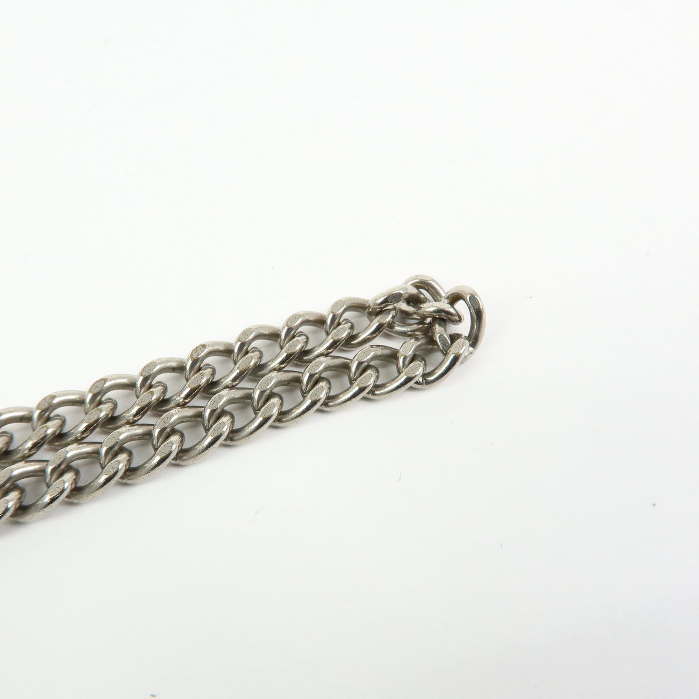 7071 - Louis Vuitton Metal Key Chain Strap Silver