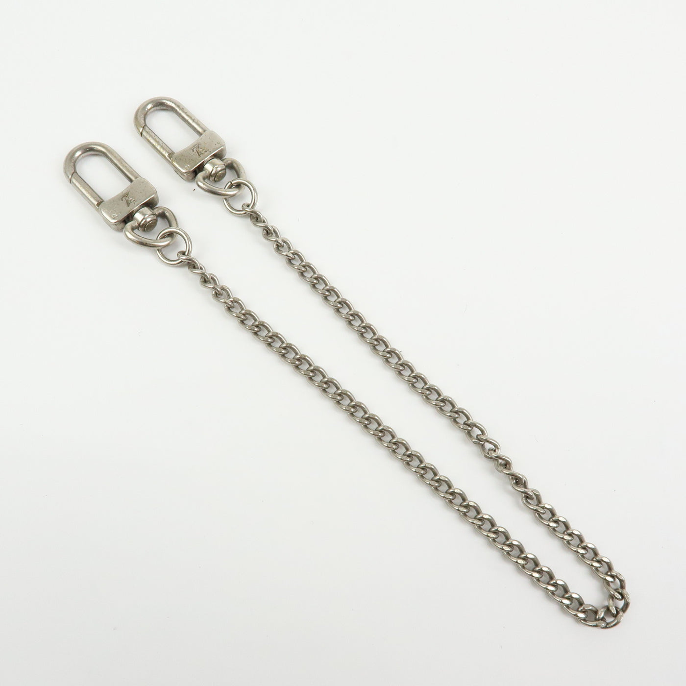7071 - Louis Vuitton Metal Key Chain Strap Silver