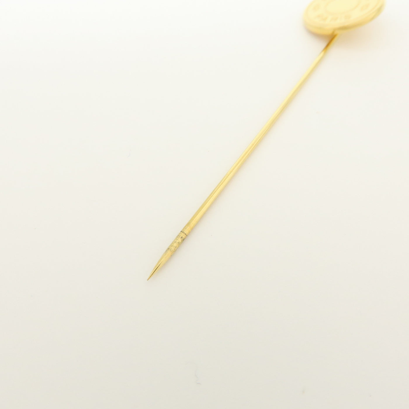 7072 - Hermes Set Of 2 Sellier Metal Pin Brooch Gold