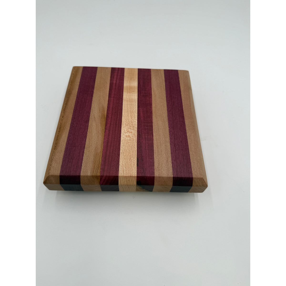 Handcrafted Edge Grain Cutting Board, Sycamore Maple, Purple Heart, SKU 1482