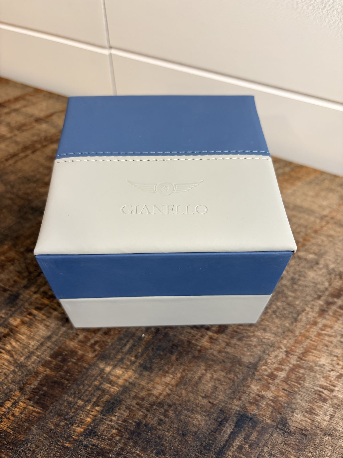 Gianello Metropolitan 40 GNL7936BL Blue Polycarbonate Link Watch - NIB - Image 8