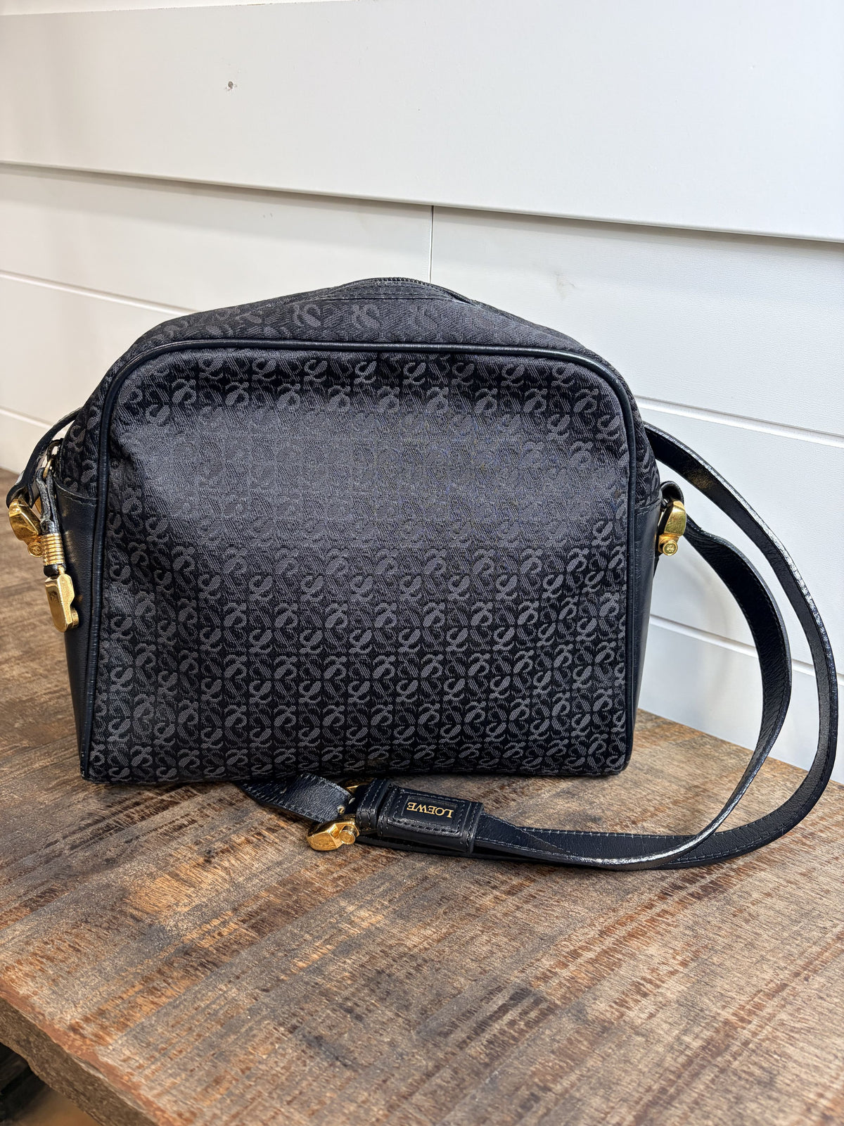 7497 - Loewe Vintage Anagram and Leather Shoulder Bag Black - Image 1