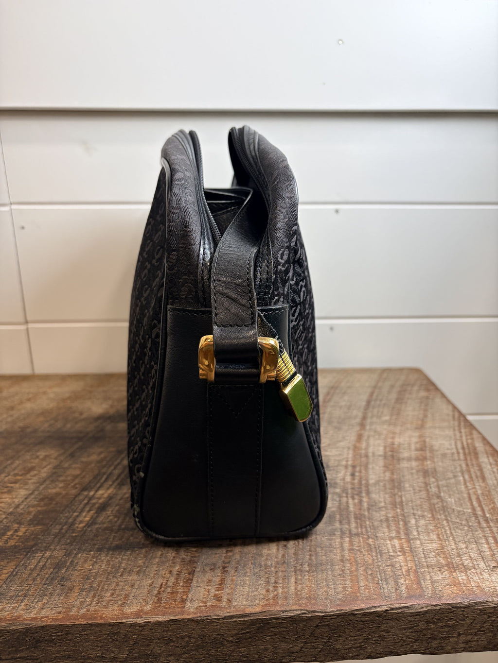7497 - Loewe Vintage Anagram and Leather Shoulder Bag Black - Image 7