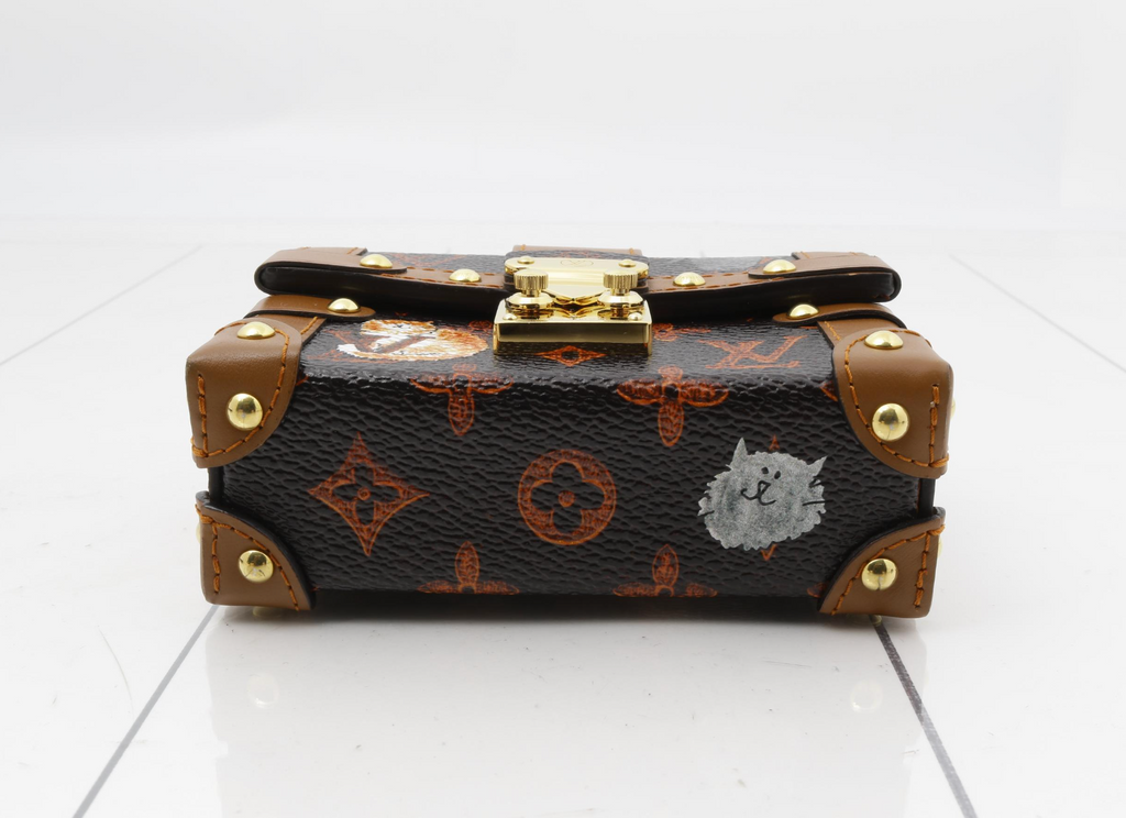 7669 - Louis Vuitton Grace Coddington Catogram Essential Trunk Bag Charm - Image 3