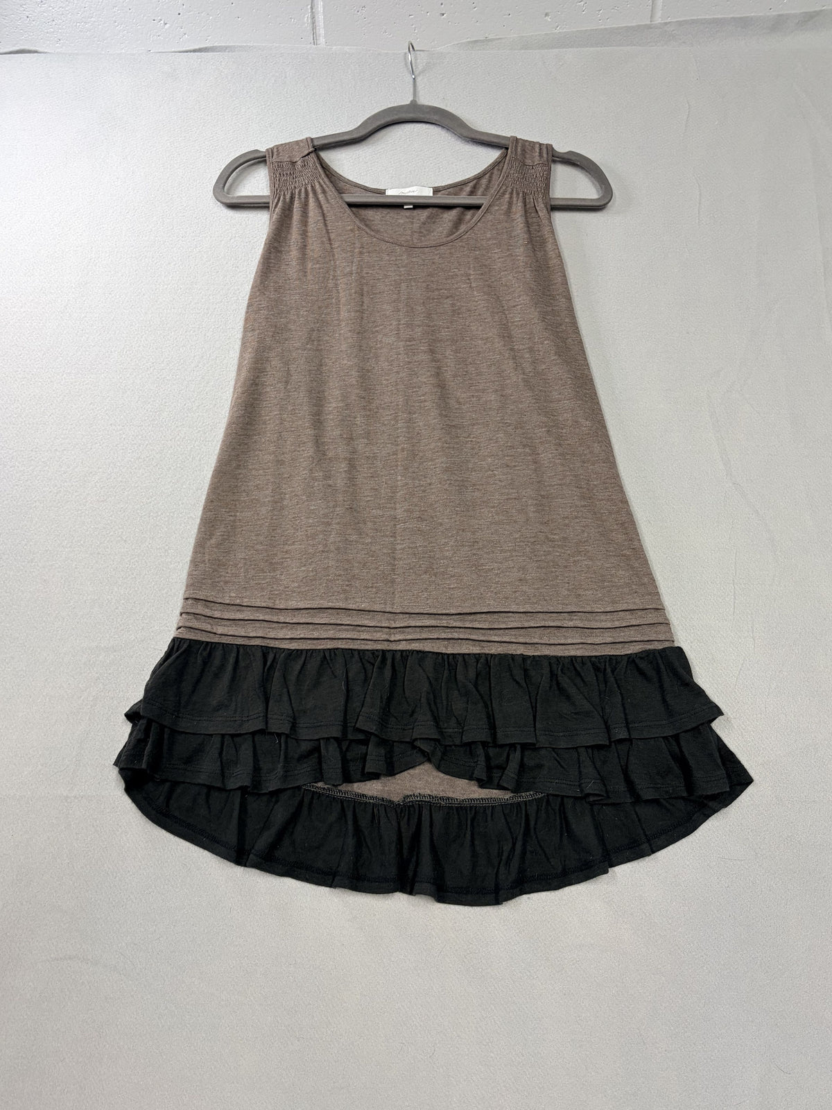 Mystree Sleeveless Tiered Ruffle Hem Tunic Top Taupe Size M China Women's - Image 1