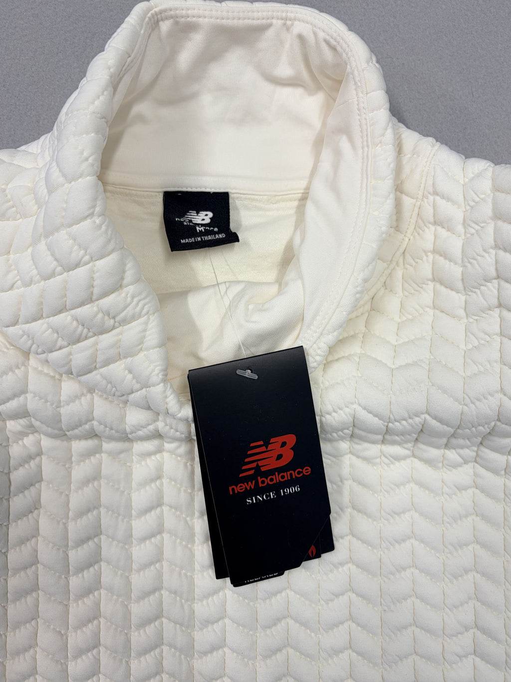 New Balance Quilted Pullover Size M White NB Logo Made in Thailand - Image 5
